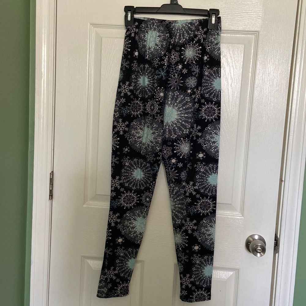 Agnes and Dora holiday leggings